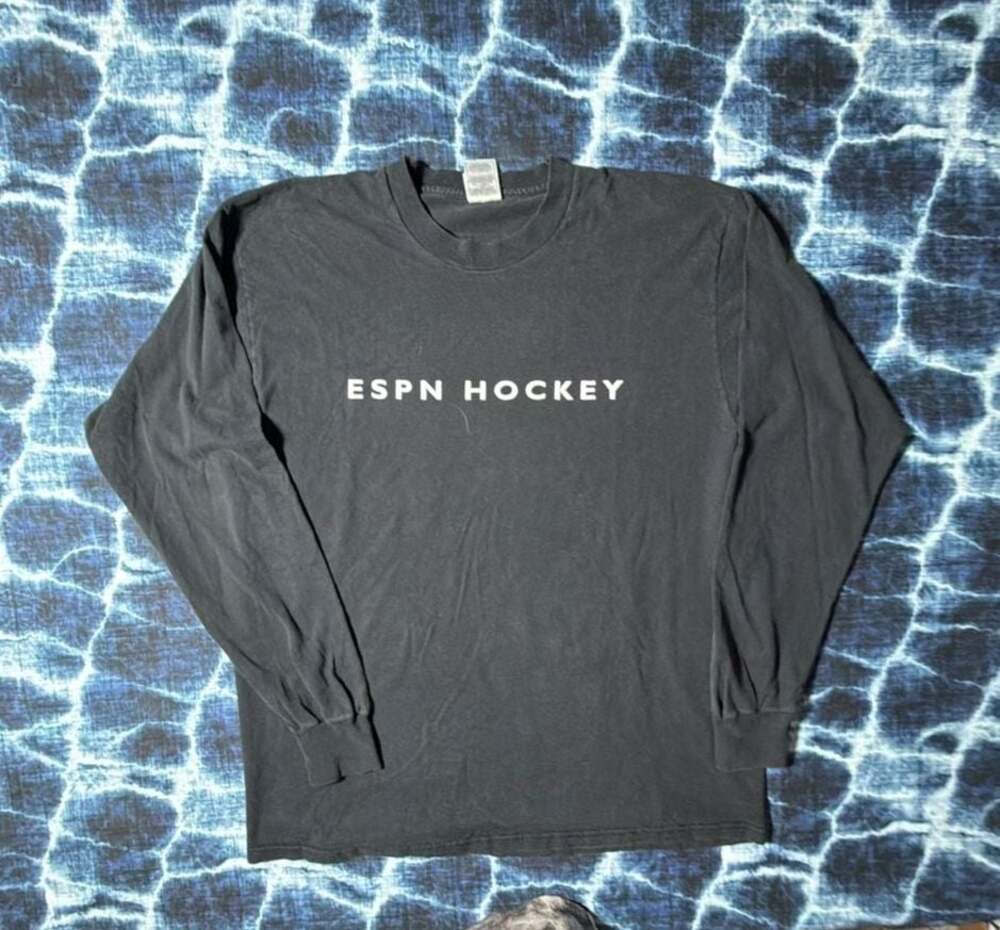 Vintage ESPN Hockey Long Sleeve T-Shirt Black Graphic Tee